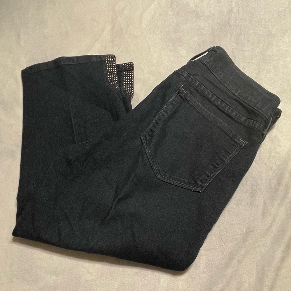 NYDJ women’s size 10 cropped Capri denim jeans Not Your Daughters Jeans